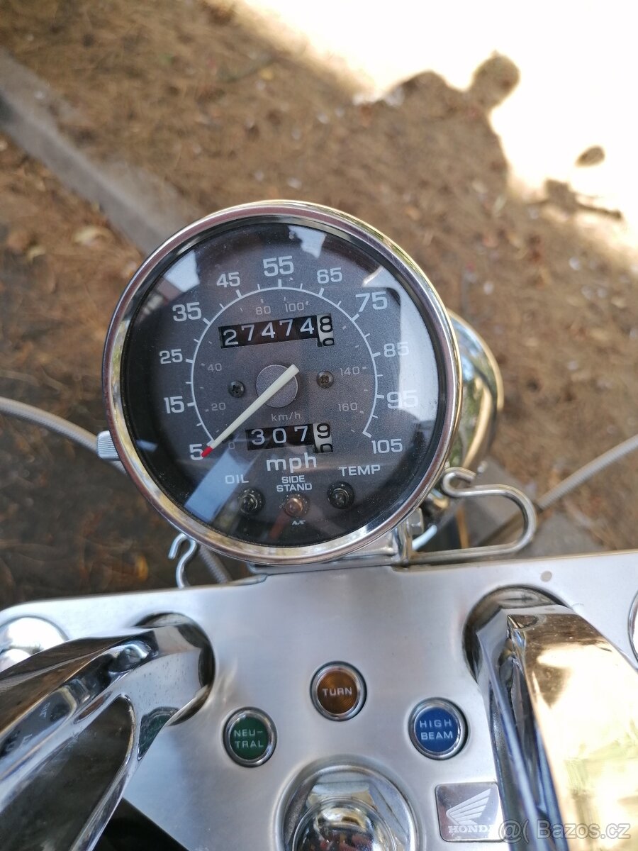 HONDA VT600C - 13