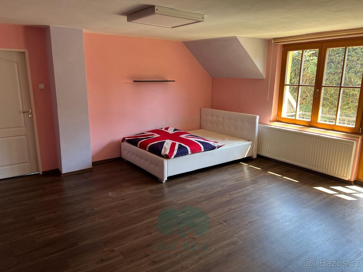 Prodej vícegeneračního domu v Břežanech u Lešan, ev.č. 00272 - 13