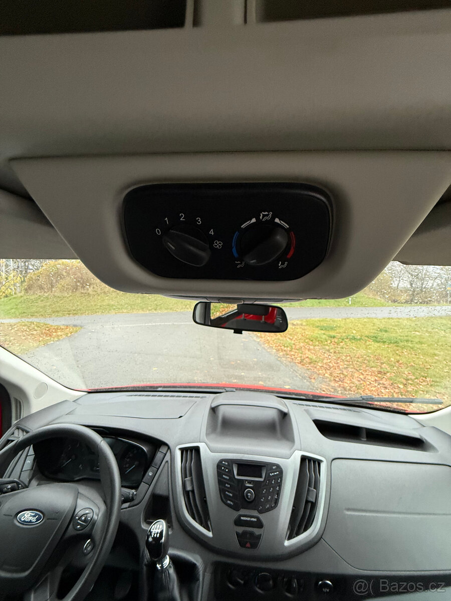 Ford Transit 2.2 TDCI rok 2015 9 Míst 68.247 km STK:10/27 - 13