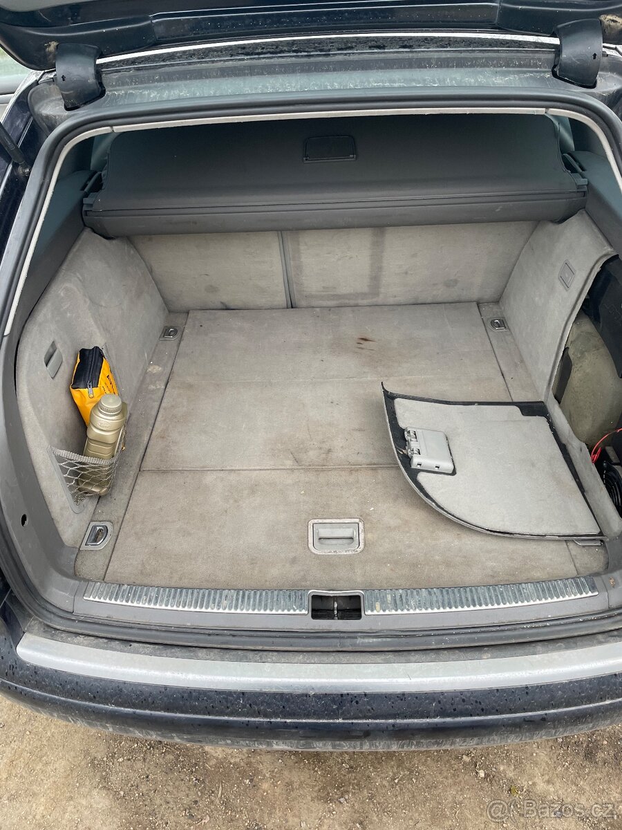 Audi A4 b6 2.5tdi 113 kw - 13