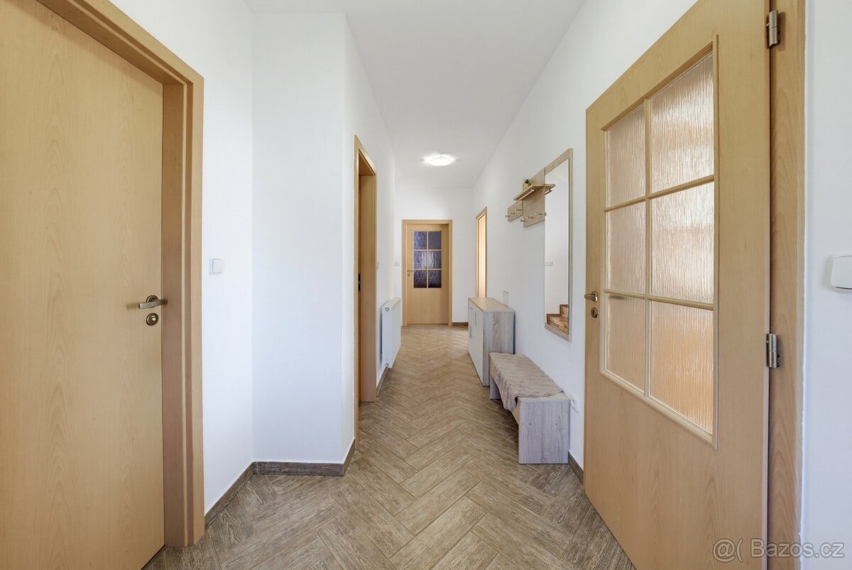Prodej domu 174 m², Malá Lhota - 13