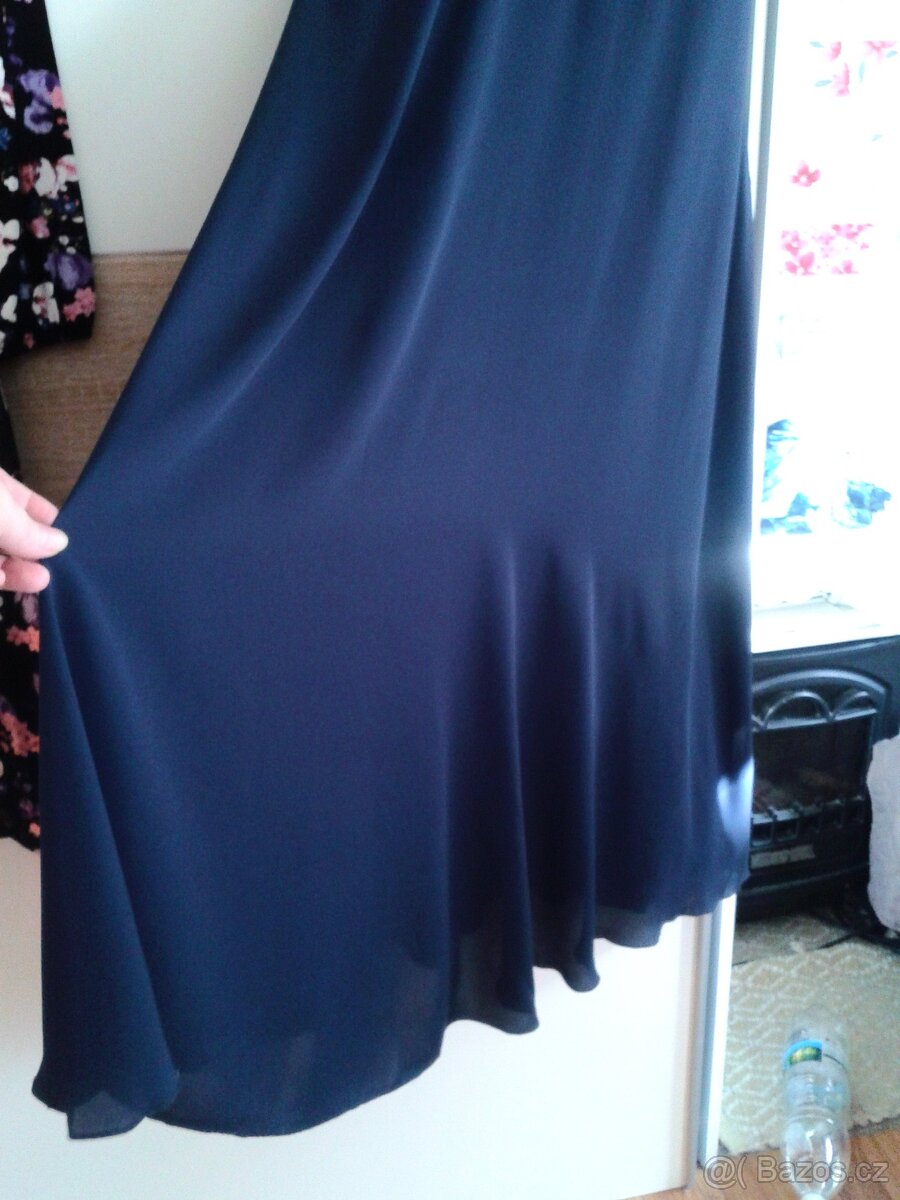 Nádherné dlouhé společenské šaty 40/42 - 13