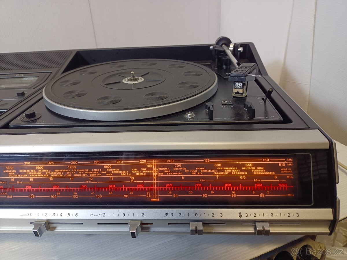 GRUNDIG Studio 3010,rádio,gramo,mgf - 13