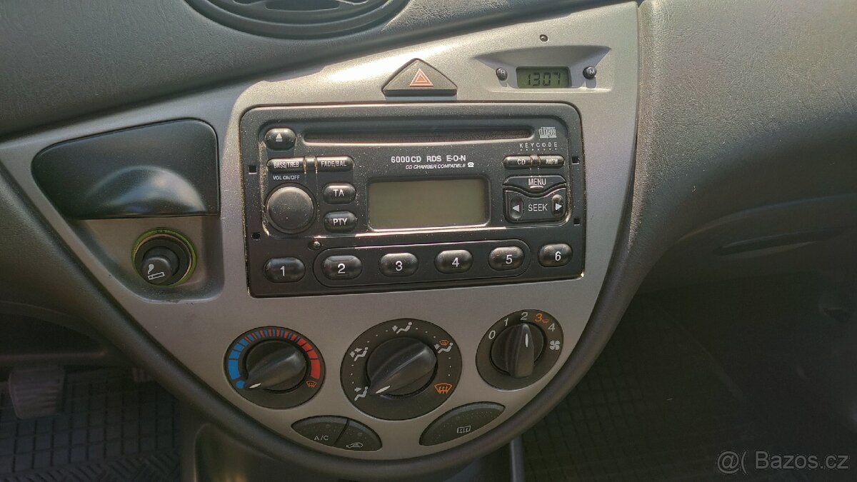 Prodám Ford Focus 1.6 16v - 13