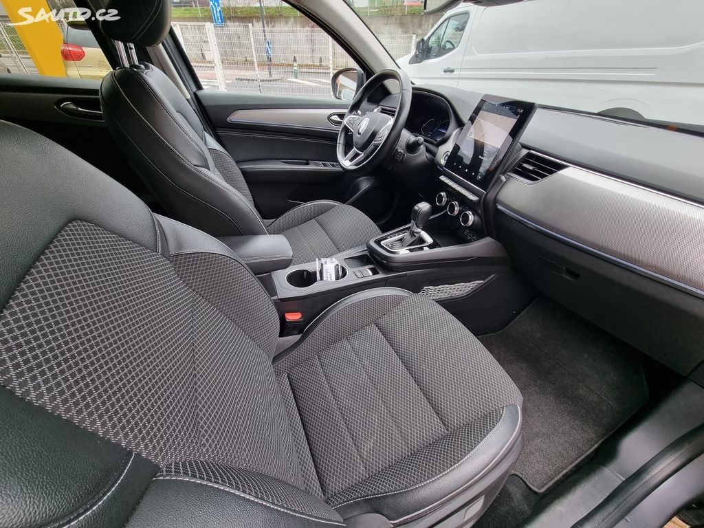 REZERVACE Renault Arkana, Techno full hybrid E-Tech - 13
