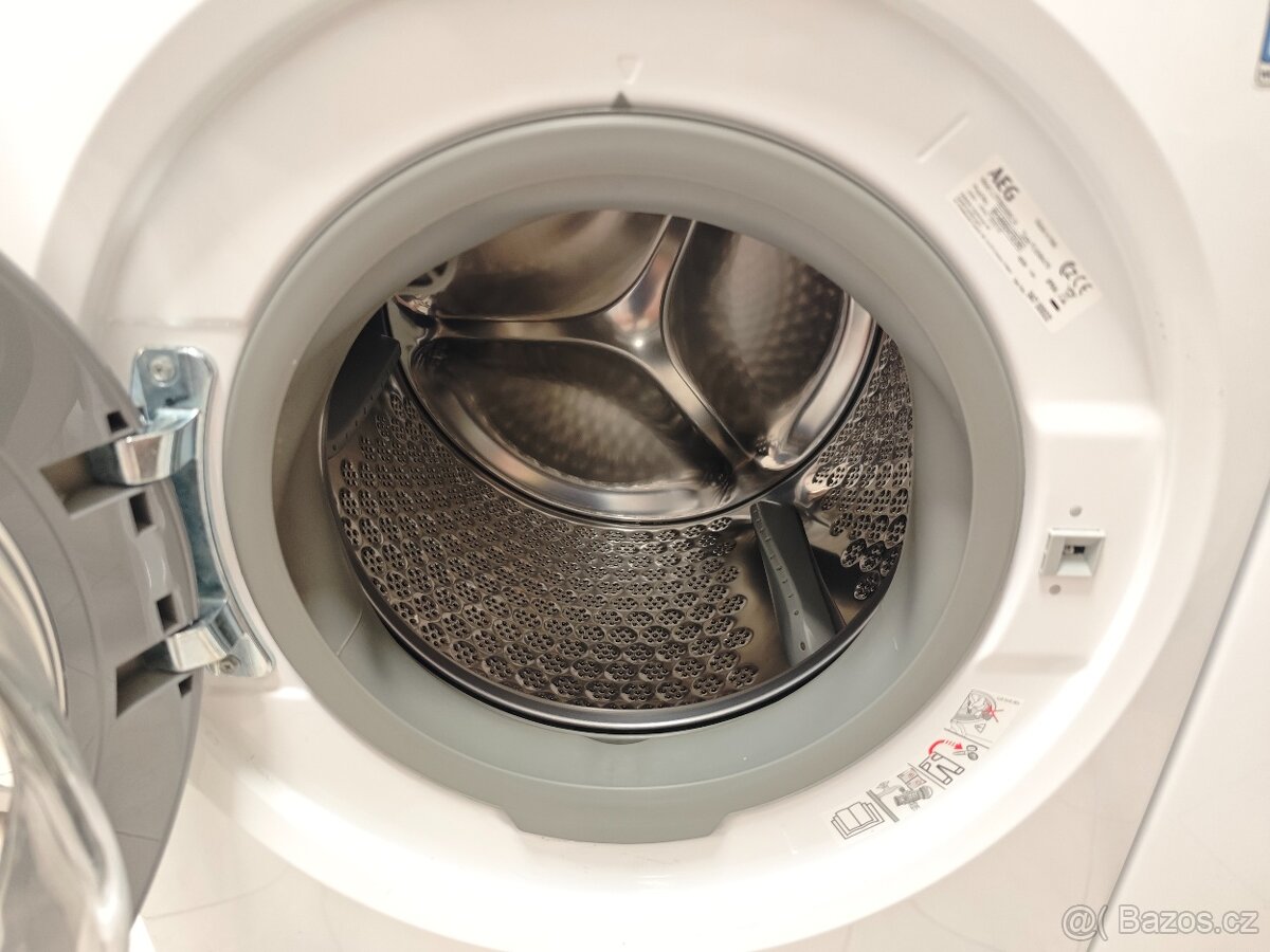 AEG 9kg 1600ot. Autodose, ProSteam, Wi-fi, 5let stará - 13