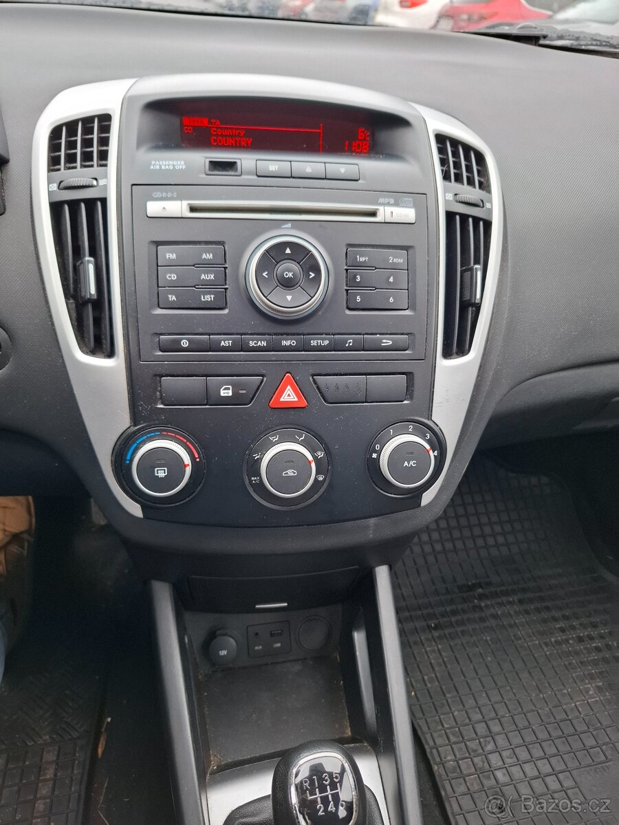 Kia Ceed 1.6 crdi 66 kw - 13