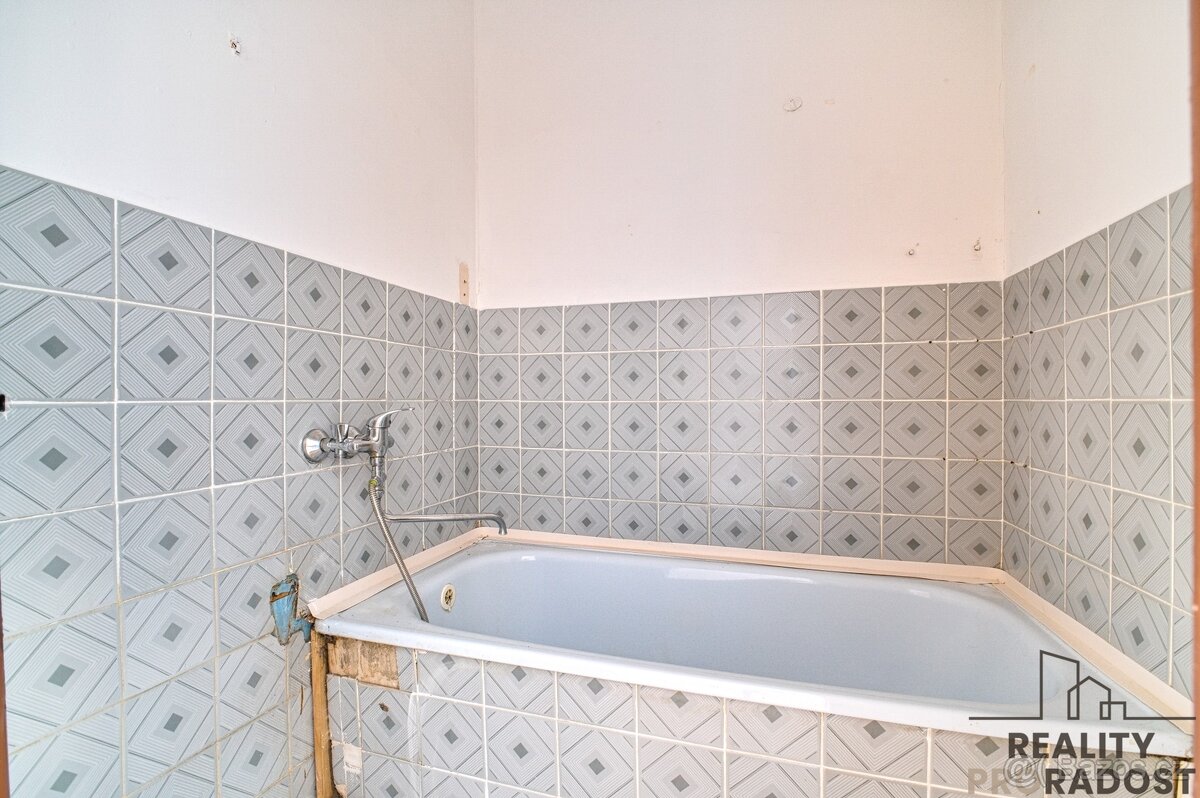 Prodej bytu 2+1, Osobní vlastnictví, 56m2 - 13