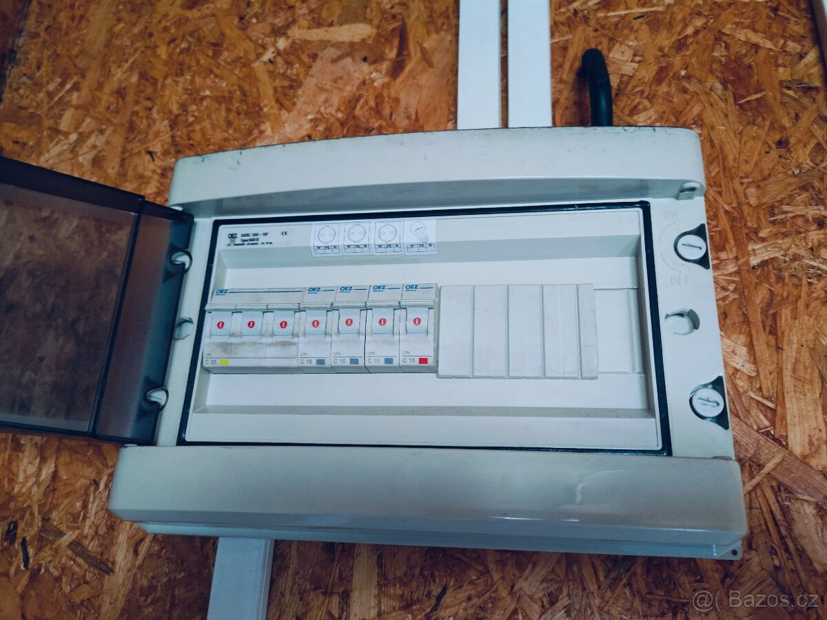 4 ks stavebních buňek - 13