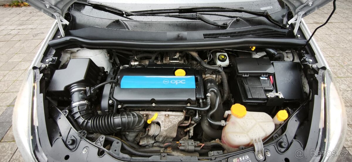 Opel Corsa D OPC 1.6 16V Turbo facelift - 13