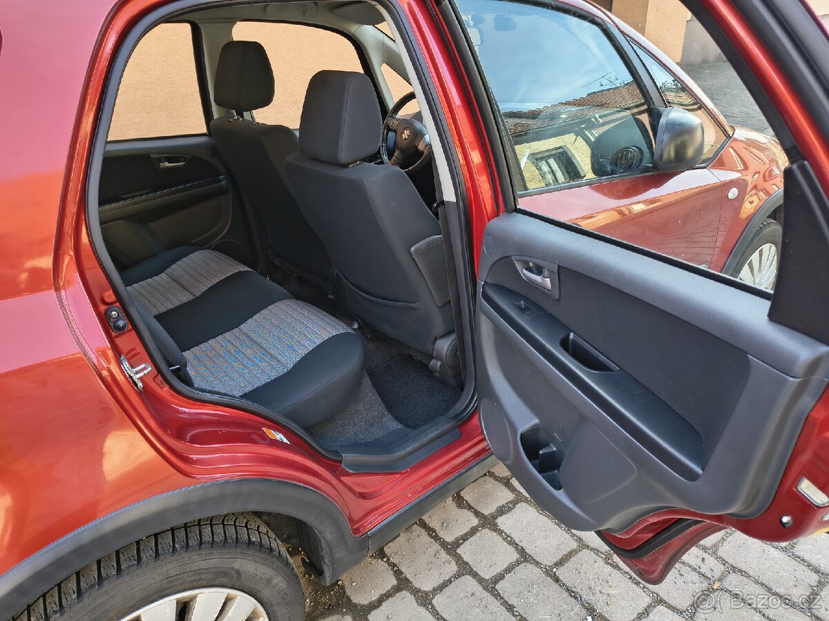SUZUKI SX4 1.6 benzín - 13