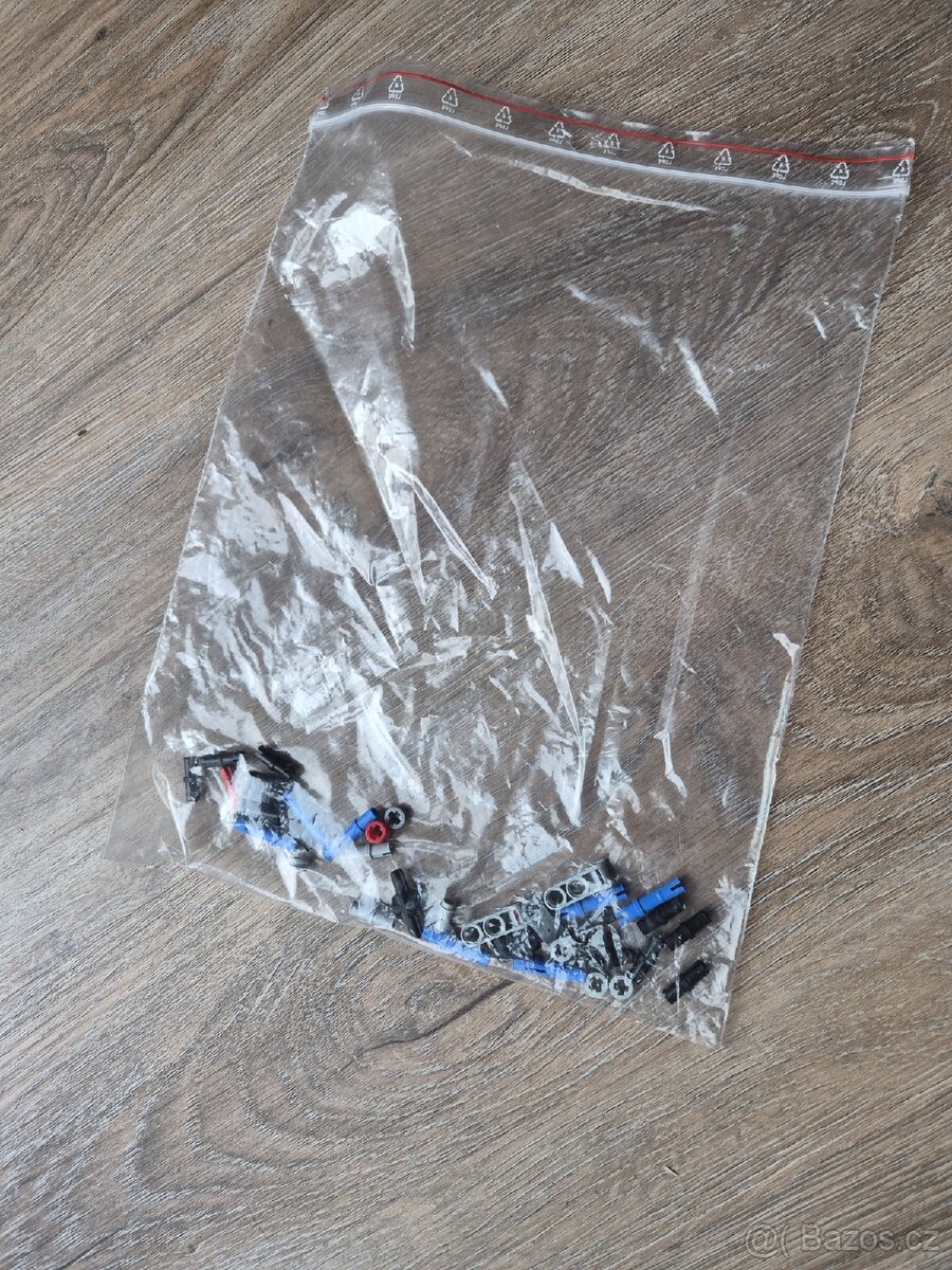 Lego technic 42145 - 13