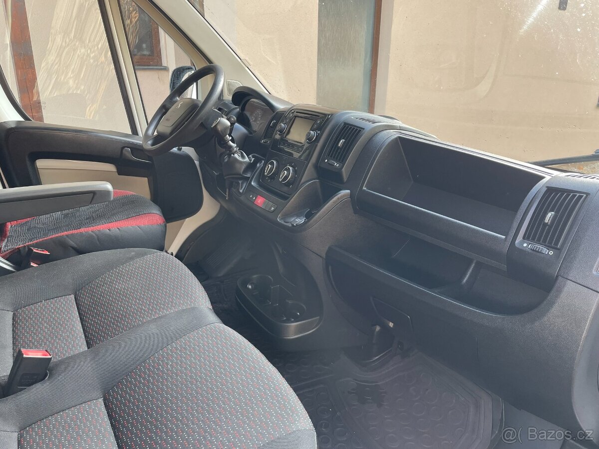 Peugeot Boxer 1 majitel ČR. Ložná plocha 4m. Rv 2018. - 13