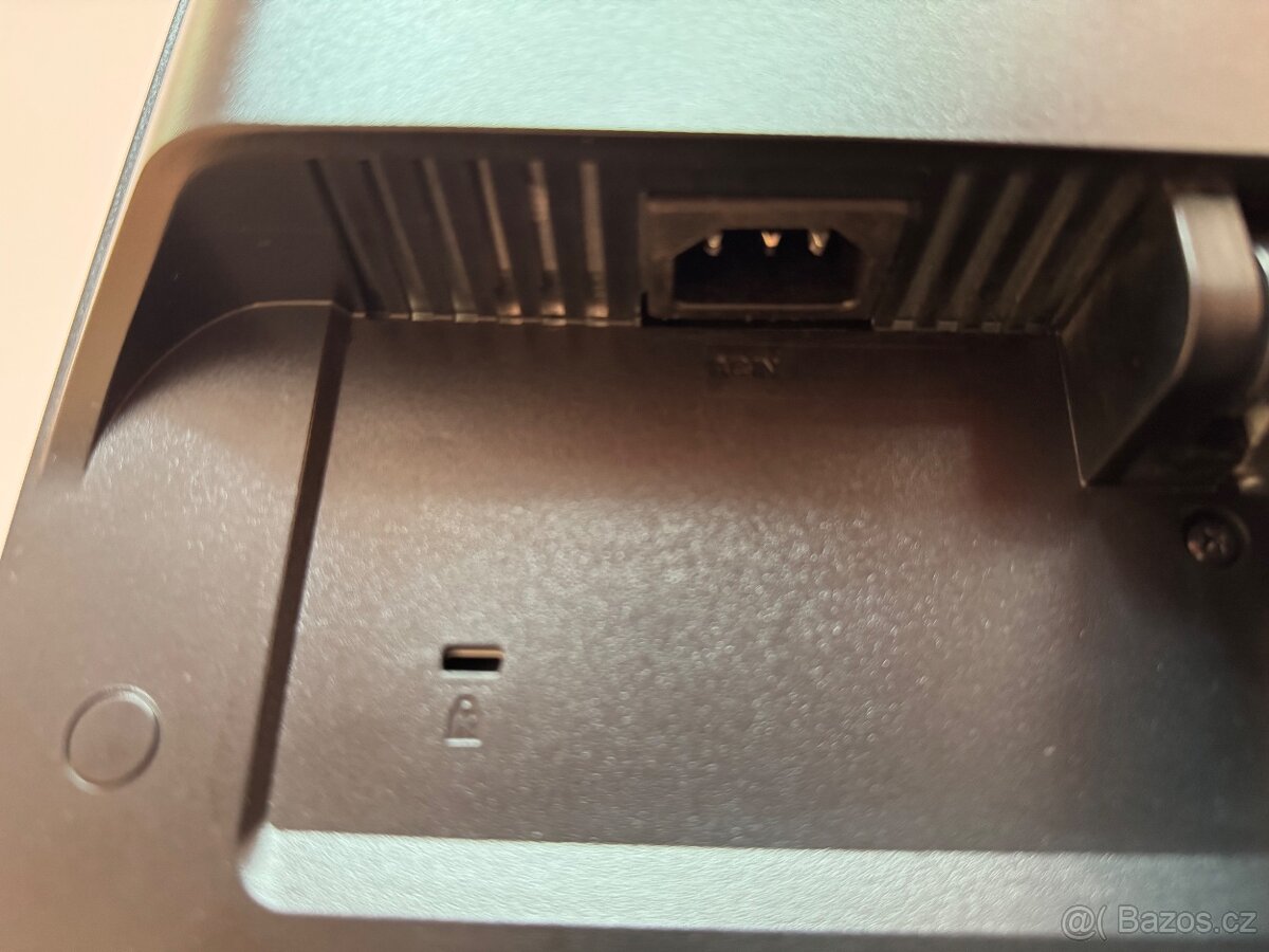 LCD monitor ASUS – perfektní stav, včetně kabelů - 13