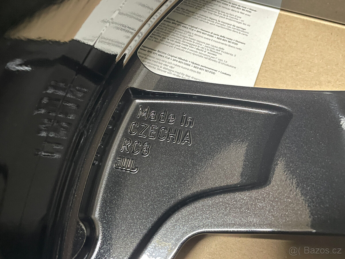 ŠKODA SUPERB 4 NOVÉ ALU TRISULI BLACK 8x18 ET44 - 13