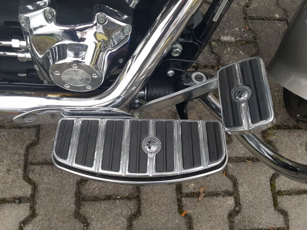 Harley-Davidson Fat Boy FLSTF - 13