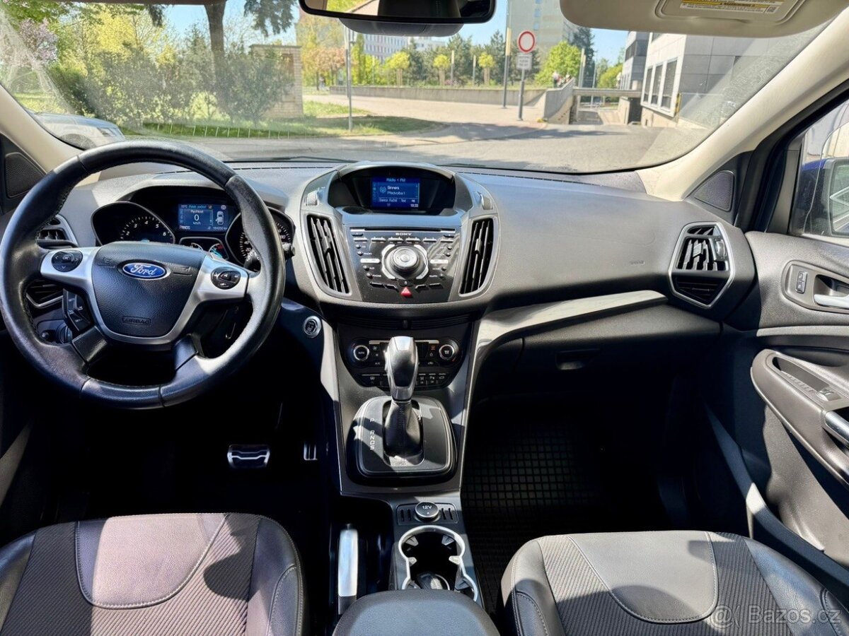 FORD KUGA - 13