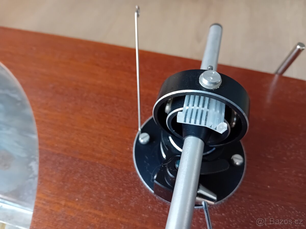 Gramofon Tesla NC 450 - 13