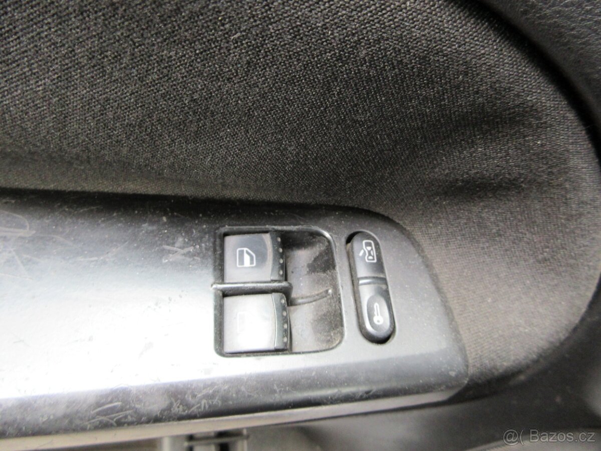 VW Passat Variant 1.9TDi, Klima, Vyhř. sed. - 13