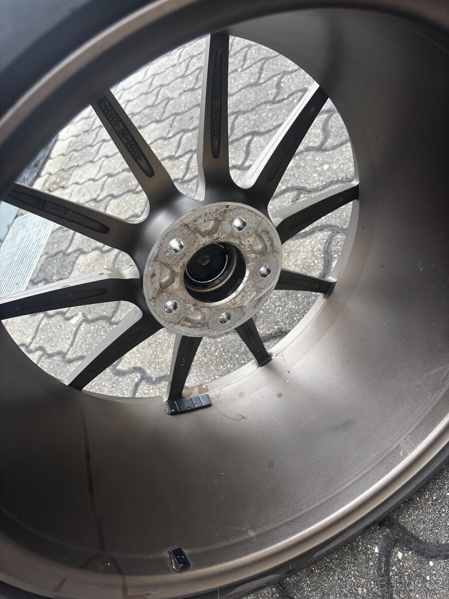 Japan Racing SL02 R19 5x120 - 13