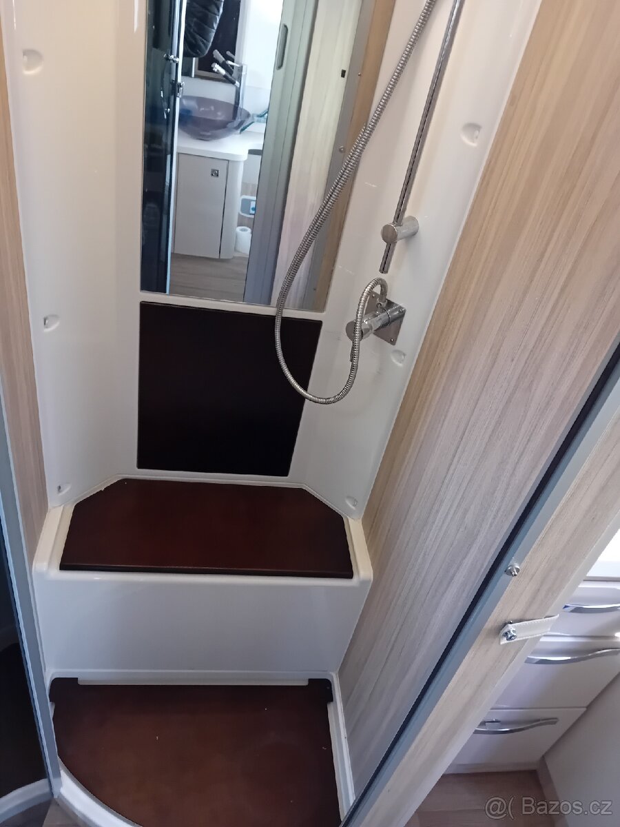 Obytný automobil Roller Team Granduca - 13