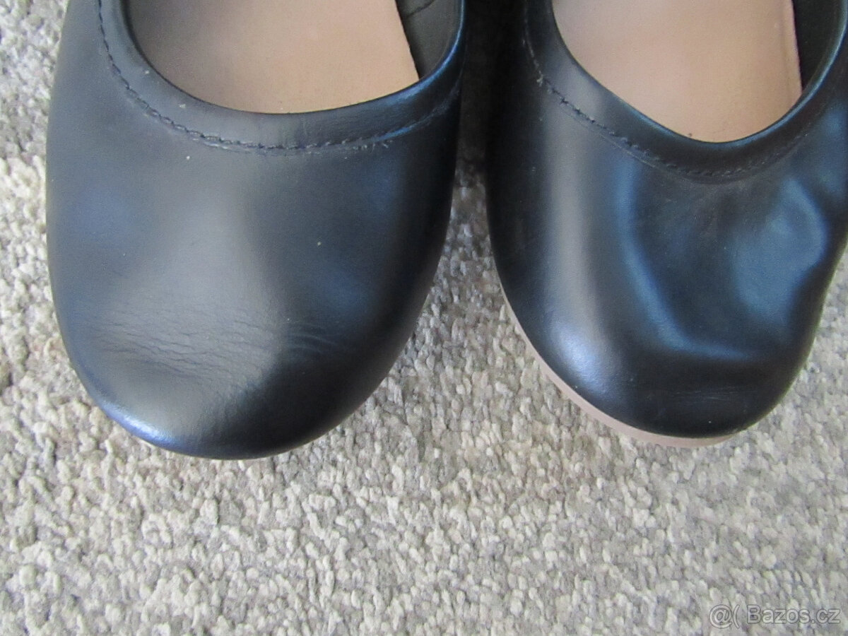 Botasky zn.Adidas v-35,baleríny zn.Baťa,Conversky - 13