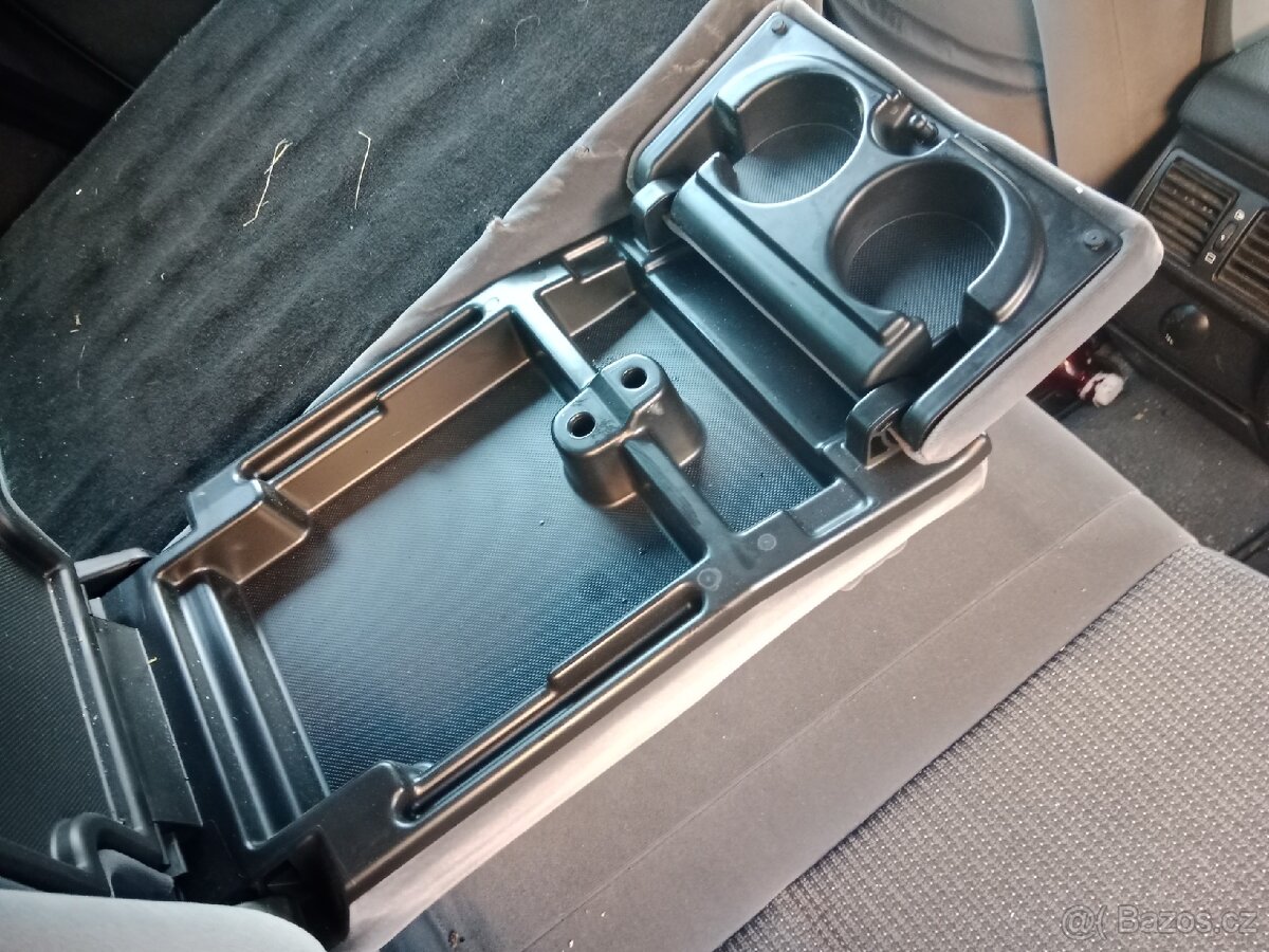 Peugeot 407 SW díly - 13