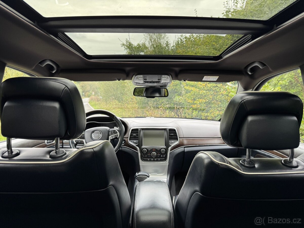 Jeep Grand Cherokee Overland - 13