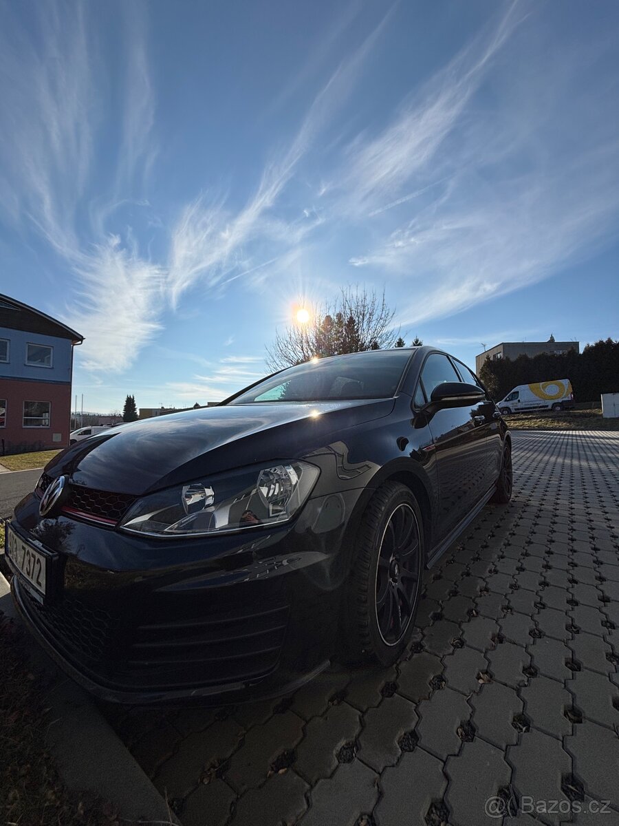 VW Golf GTI Performance 2,0 TSI 6SG - 13