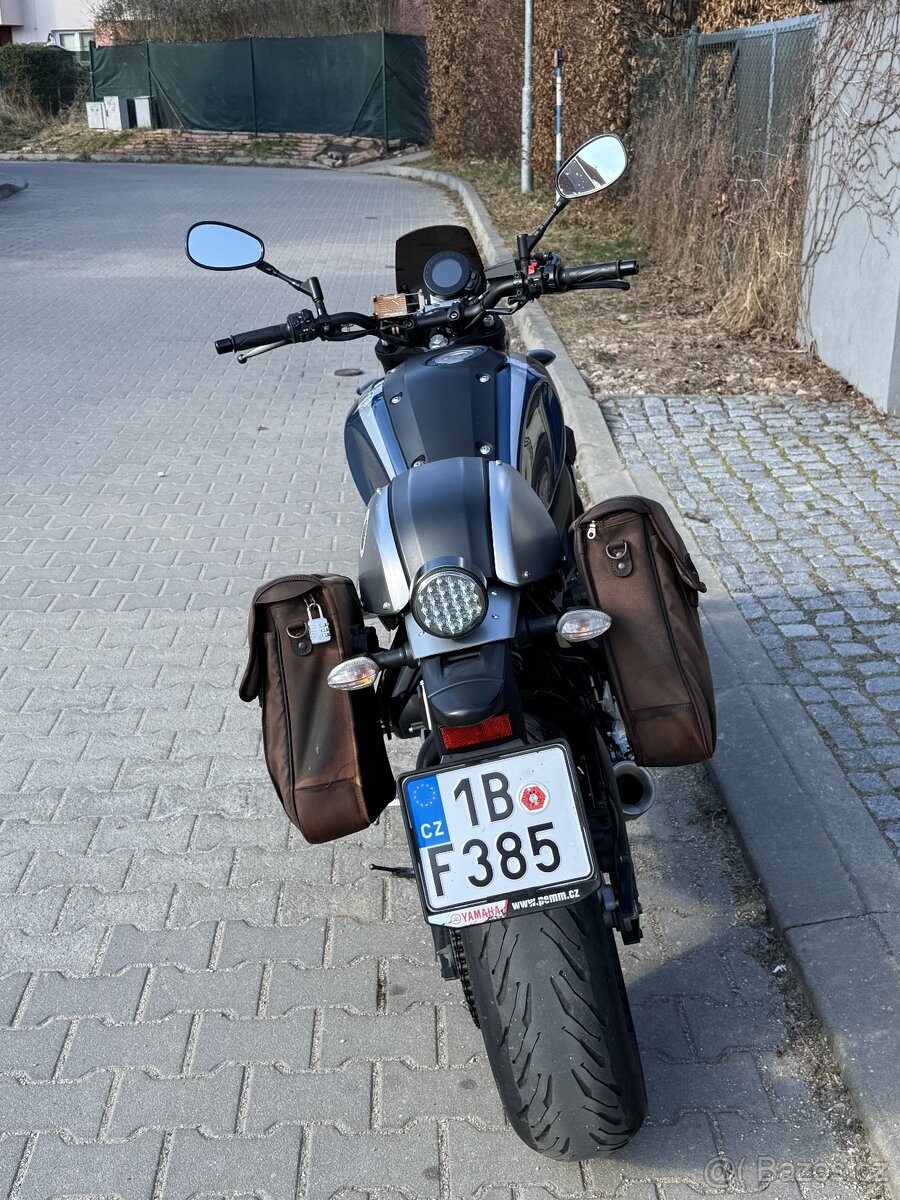 Yamaha XSR 900 2018 - 13