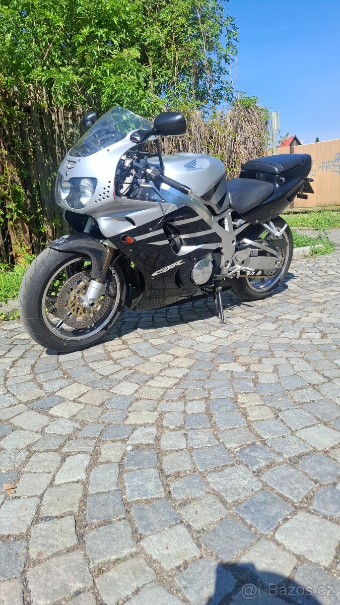 Honda cbr 900 rr - 13