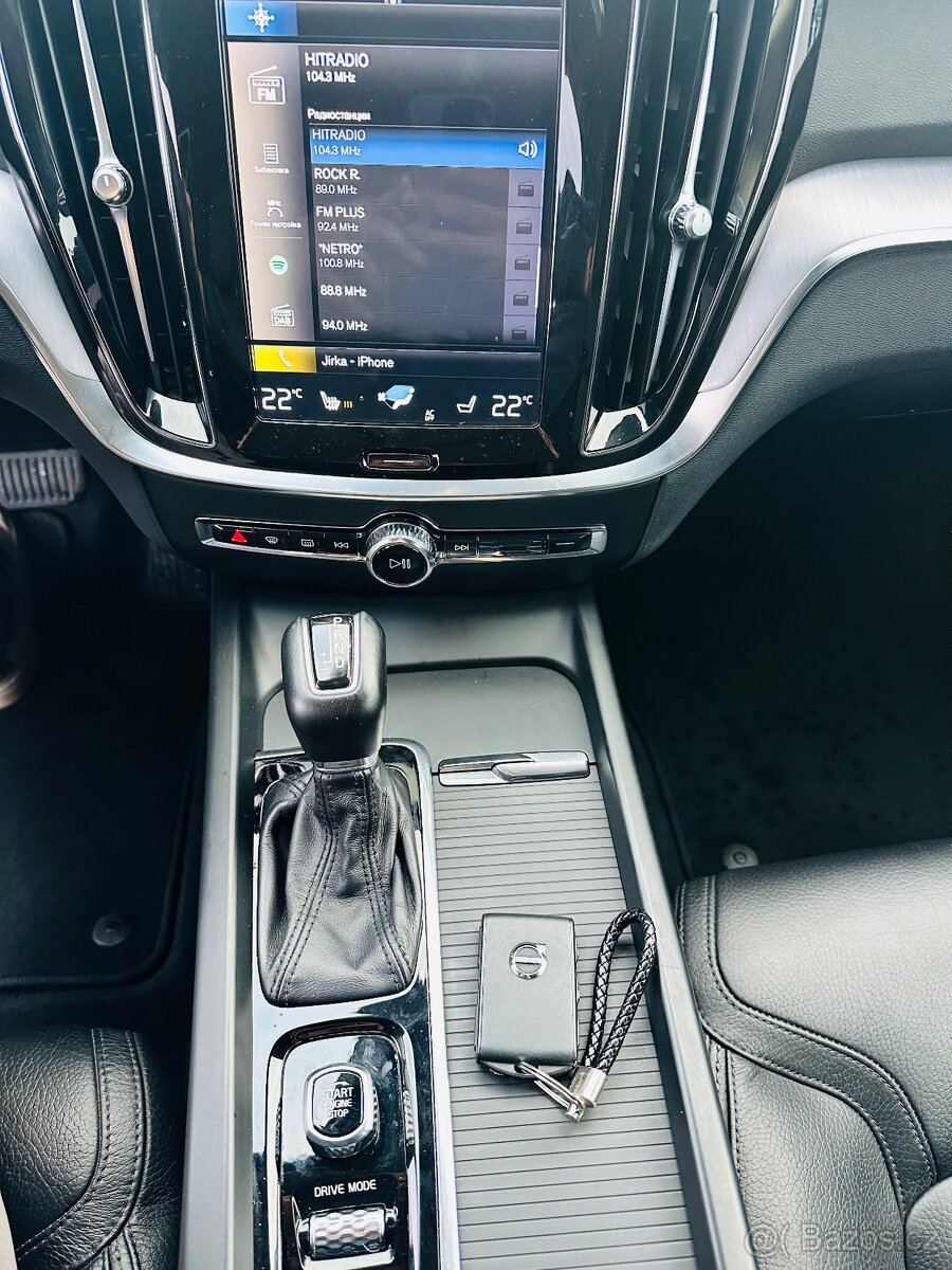 TOP: Volvo V60 XC 2,0 D4 - 13