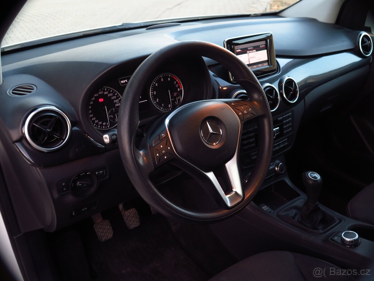 Mercedes – Benz Třída B 1.6i 90 kW - 13