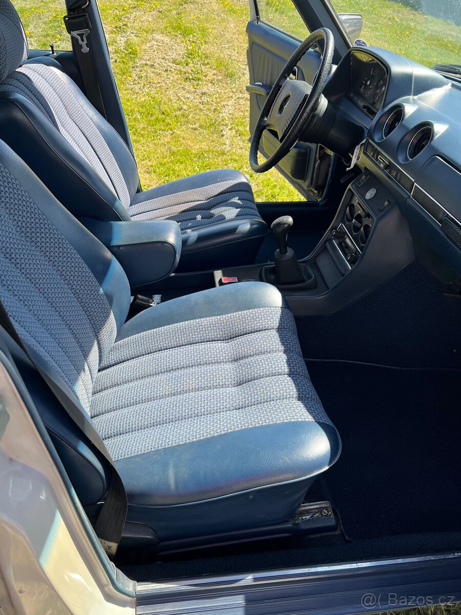 Mercedes-Benz W 123 - 13