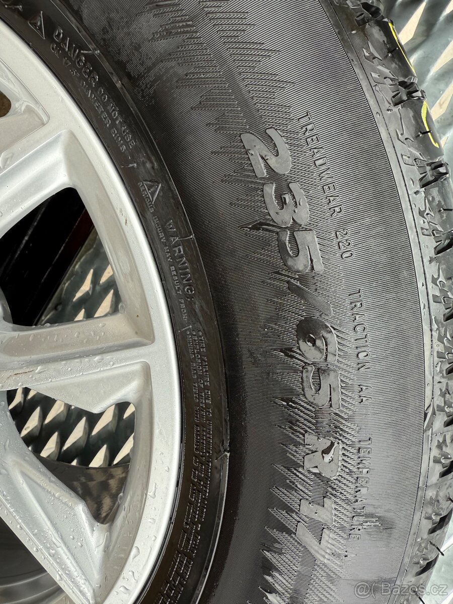 Audi Q5 235/65R17 104w - 13