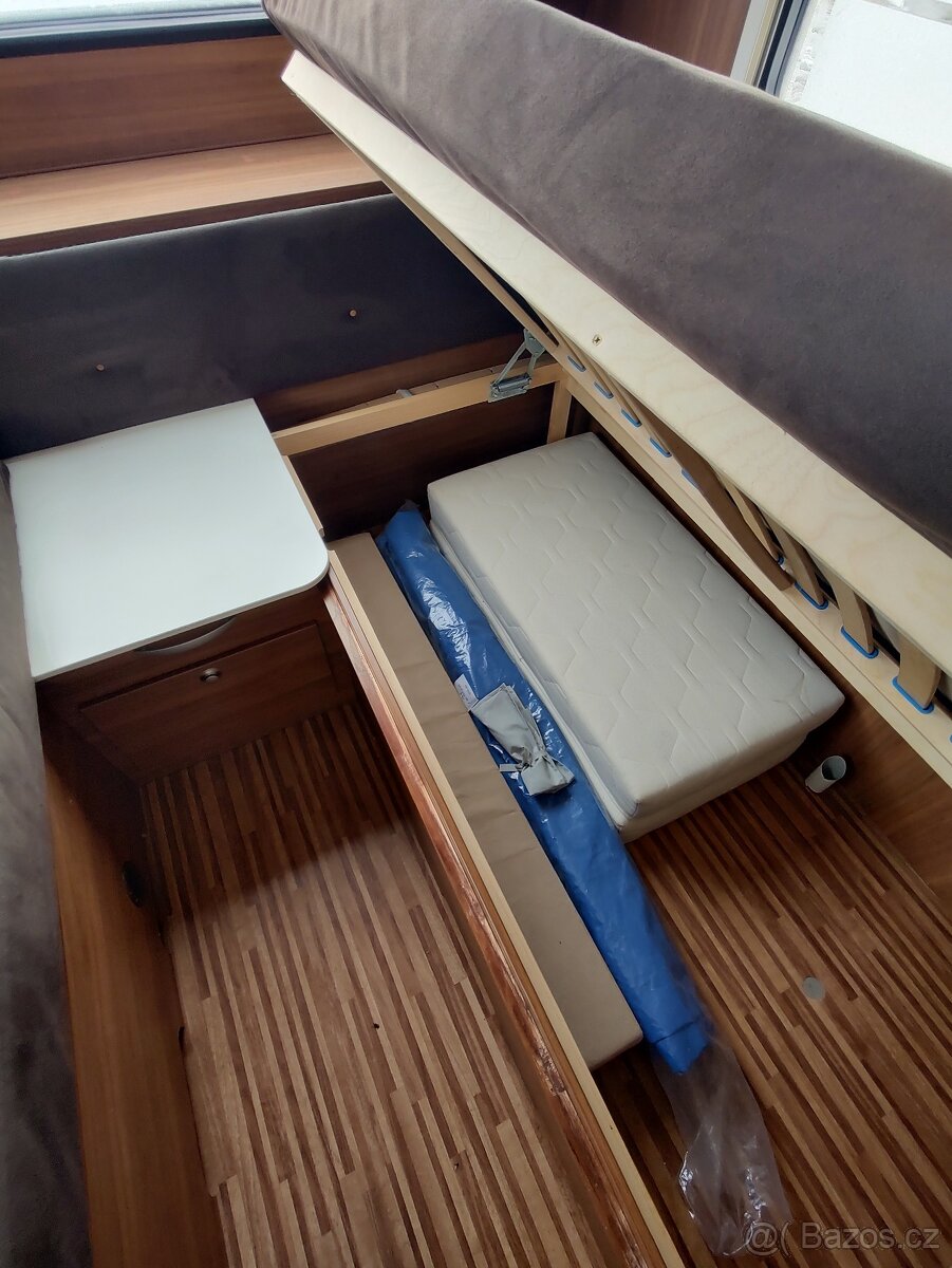 Obytný přívěs Adria Altea 472LU - 13