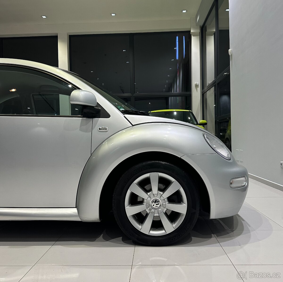 Volkswagen New Beetle, 2.0 Benzin Ojeté, 7/2000, 153 400 km - 13
