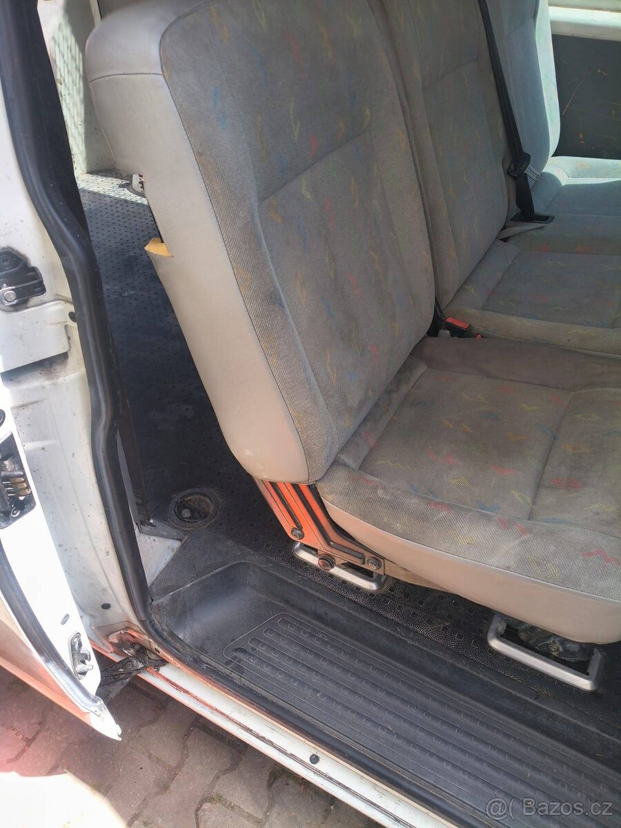 VW transporter T5 2.5tdi 96kw,5 míst, LONG - 13