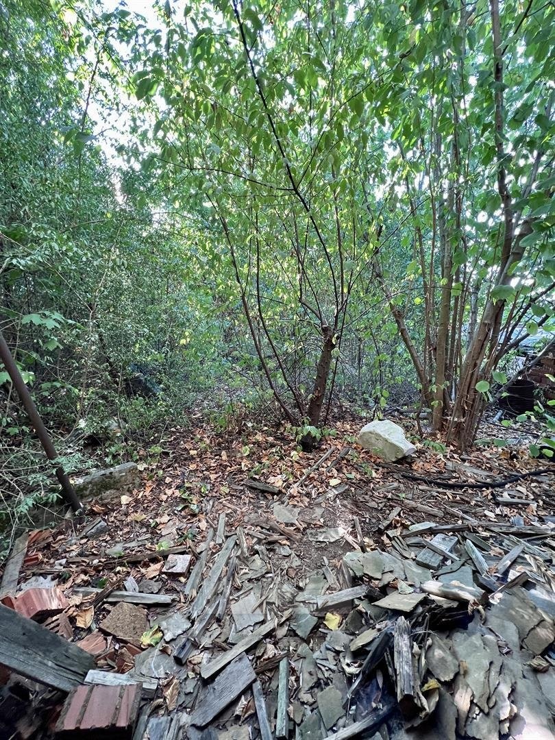 Pozemek s rozestavěným rodinným domem v lukrativní části obc - 13