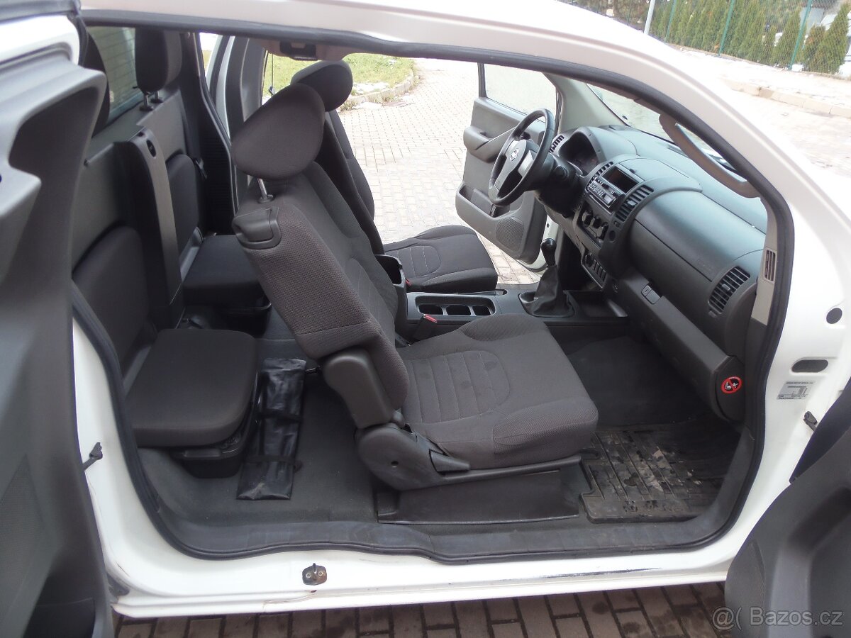 Nissan Navara King-Cab 2.5 DCi 4x4 tažné 3t - 13