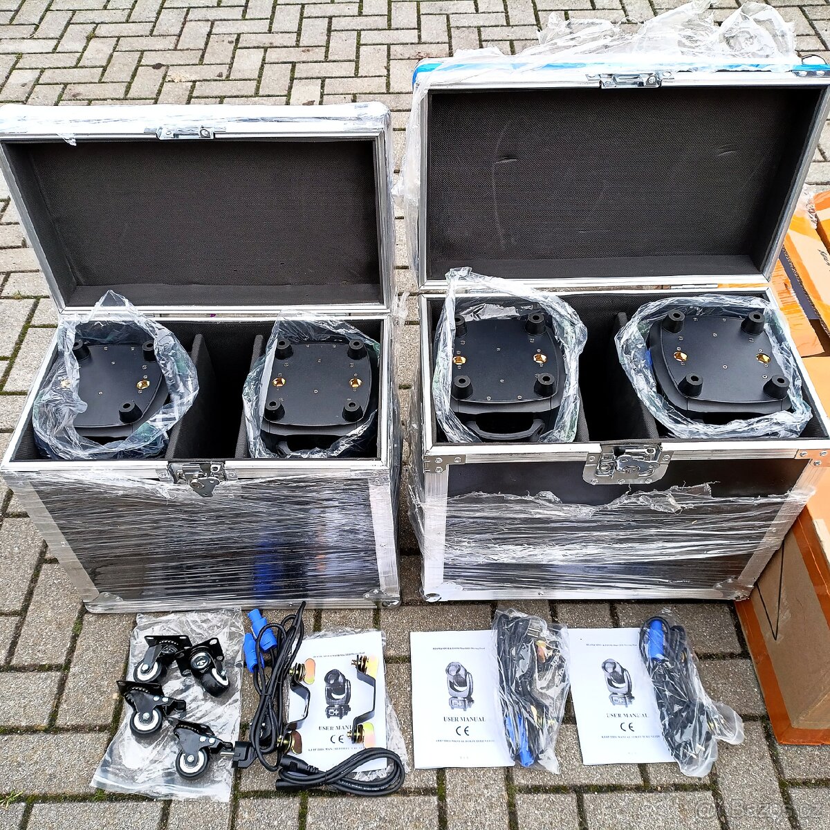 Novinka ..180 w Beam/Spot/Zoom - 13