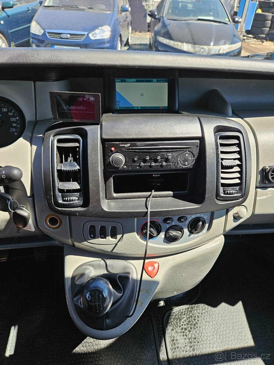 RENAULT TRAFIC 2.5DCI 107KW LONG 2009 VELKÝ SERVIS - 13