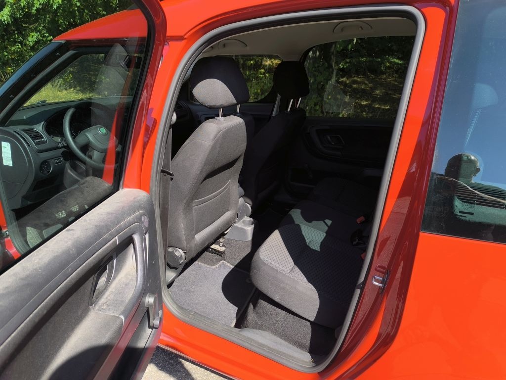 ŠKODA ROOMSTER 1,2 TSI Style Plus - 13