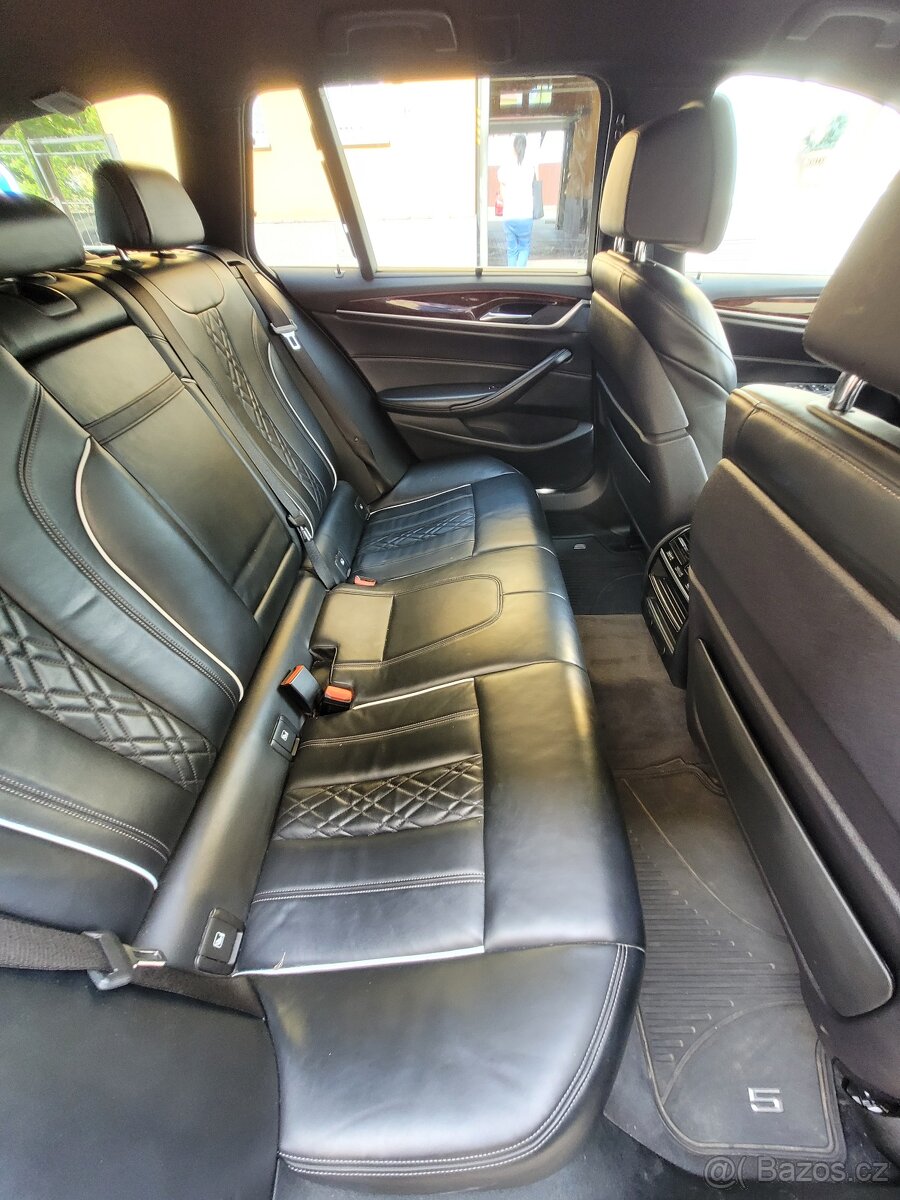 BMW Řada 5, BMW 5 540i 4x4 - 13