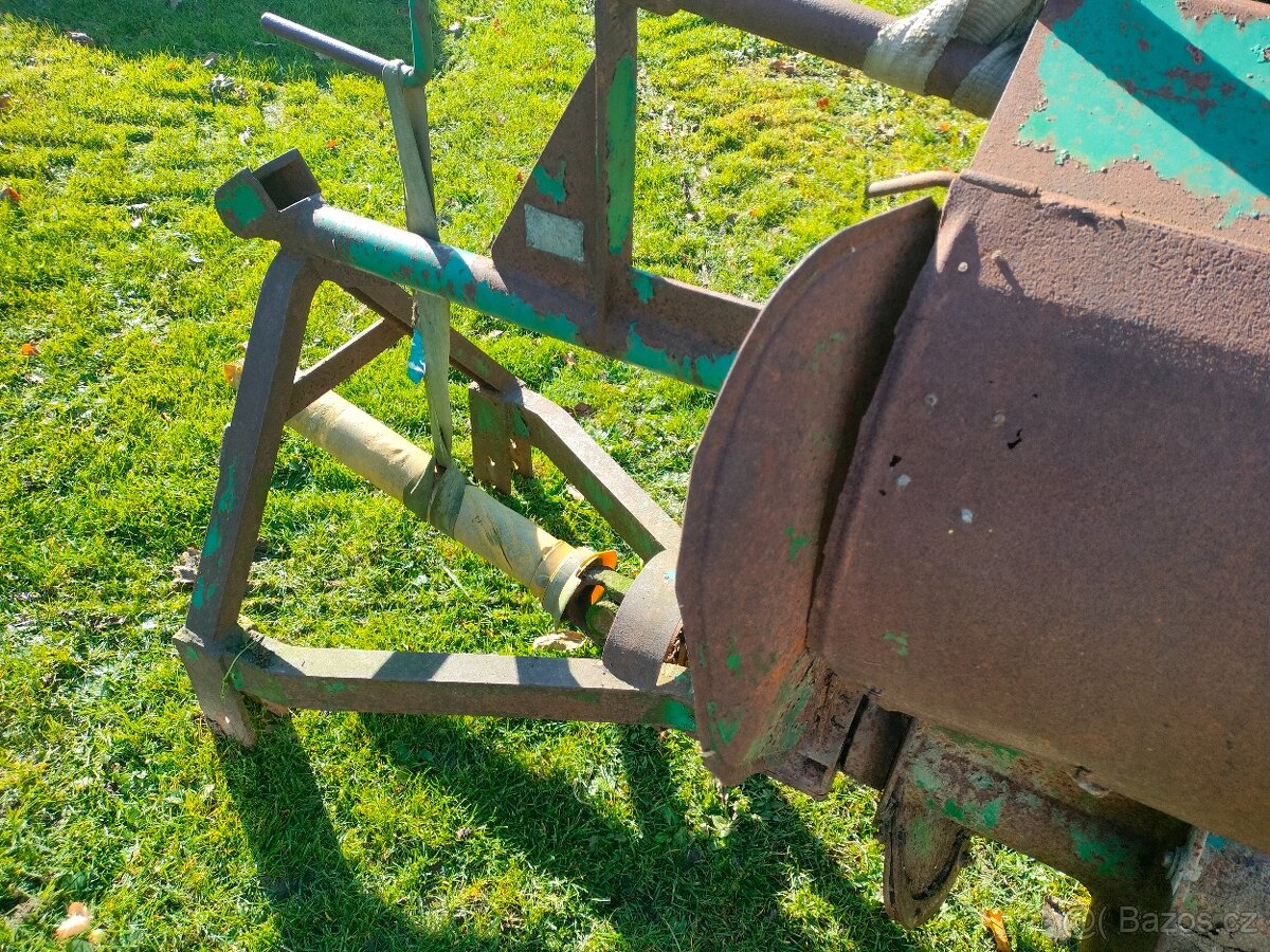Půdní rýhovací fréza za traktor - 13