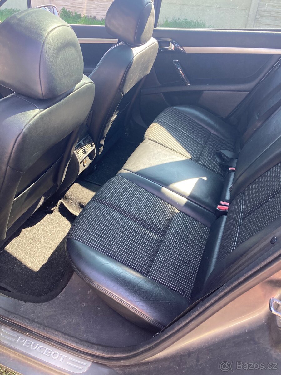 Peugeot 407 SW - 13