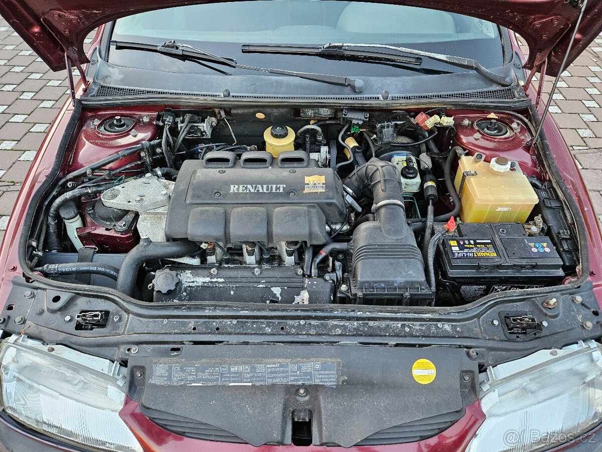 Laguna RTI 3,0 V6 - 13