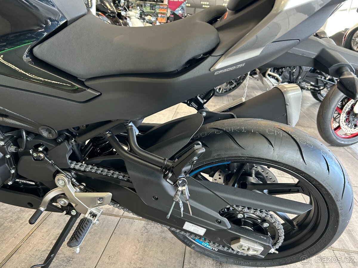 CF Moto NK 450 2026 - 13