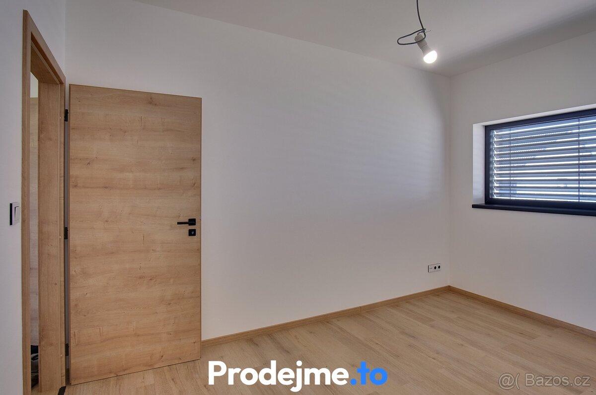 Prodej rodinného domu 3+kk, 81m2 - Hevlín, ev.č. 100030 - 13