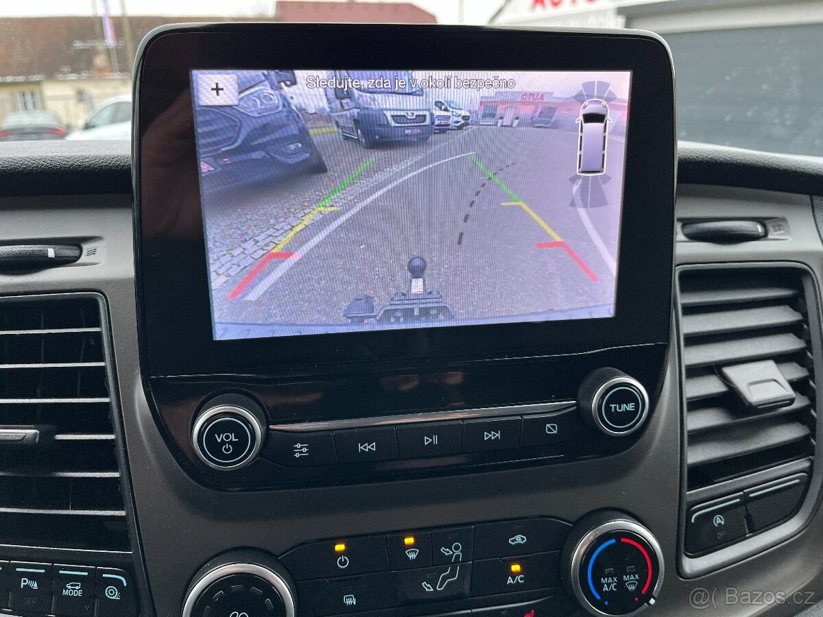 Transit Custom 2,0TDCi 96KW L1, regály SORTIMO,svěrák,navi.. - 13